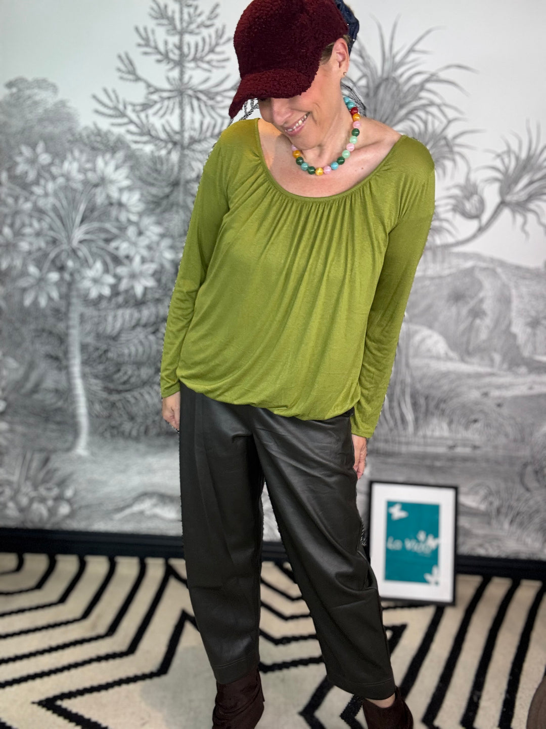 Donna Long Sleeve Viscose Bubble Hem Top